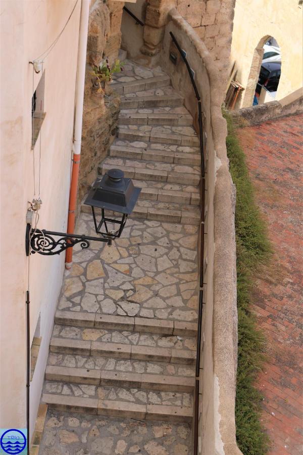 Casa Trio Apartments Castellammare del Golfo Eksteriør billede